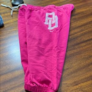 Nike Women's Pink Capris